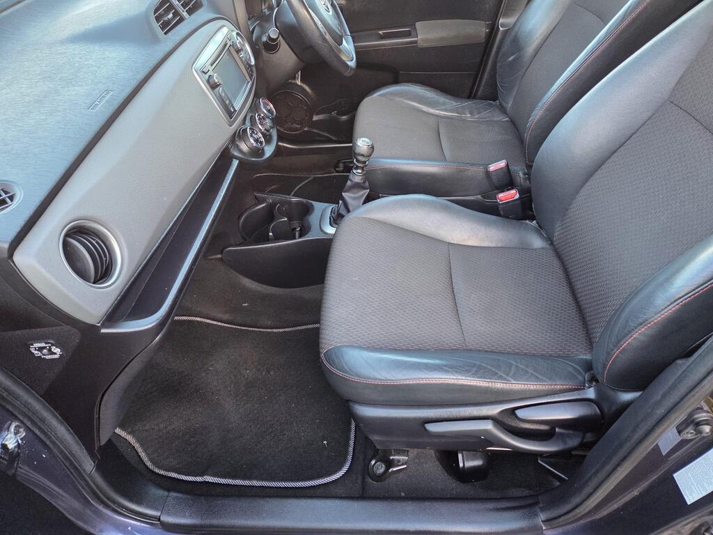 Toyota Yaris 1.33 Dual VVT-i SR Euro 5 5dr