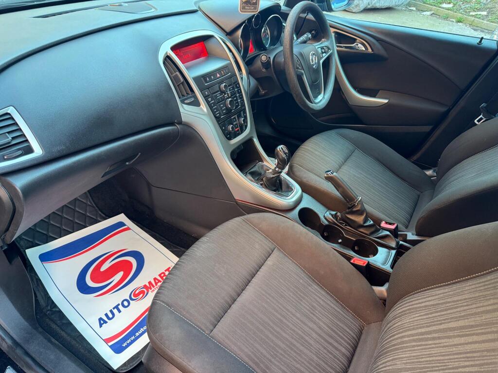 Vauxhall Astra 1.4 16v Exclusiv Euro 5 5dr