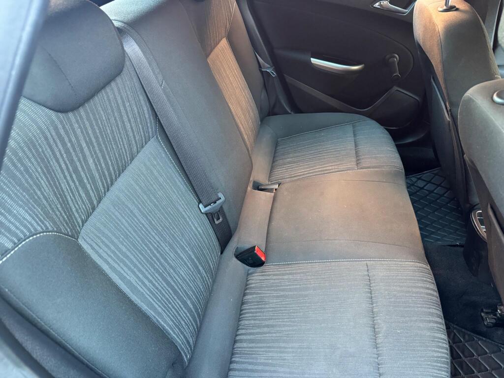 Vauxhall Astra 1.4 16v Exclusiv Euro 5 5dr