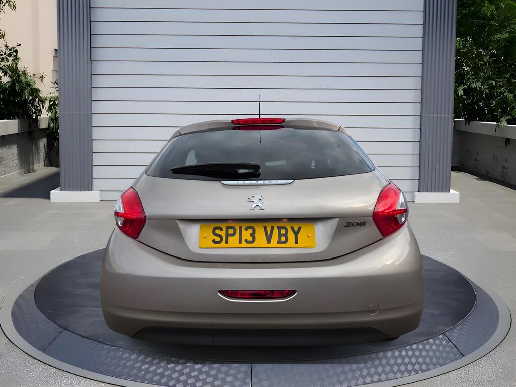 2013 Peugeot 208 1.4 HDi Allure Euro 5 5dr