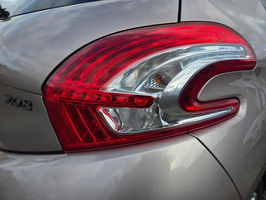 2013 Peugeot 208 1.4 HDi Allure Euro 5 5dr