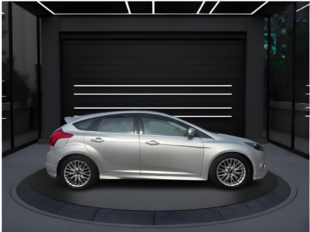 2013 Ford Focus 1.6 TDCi Zetec S Euro 5 (s/s) 5dr