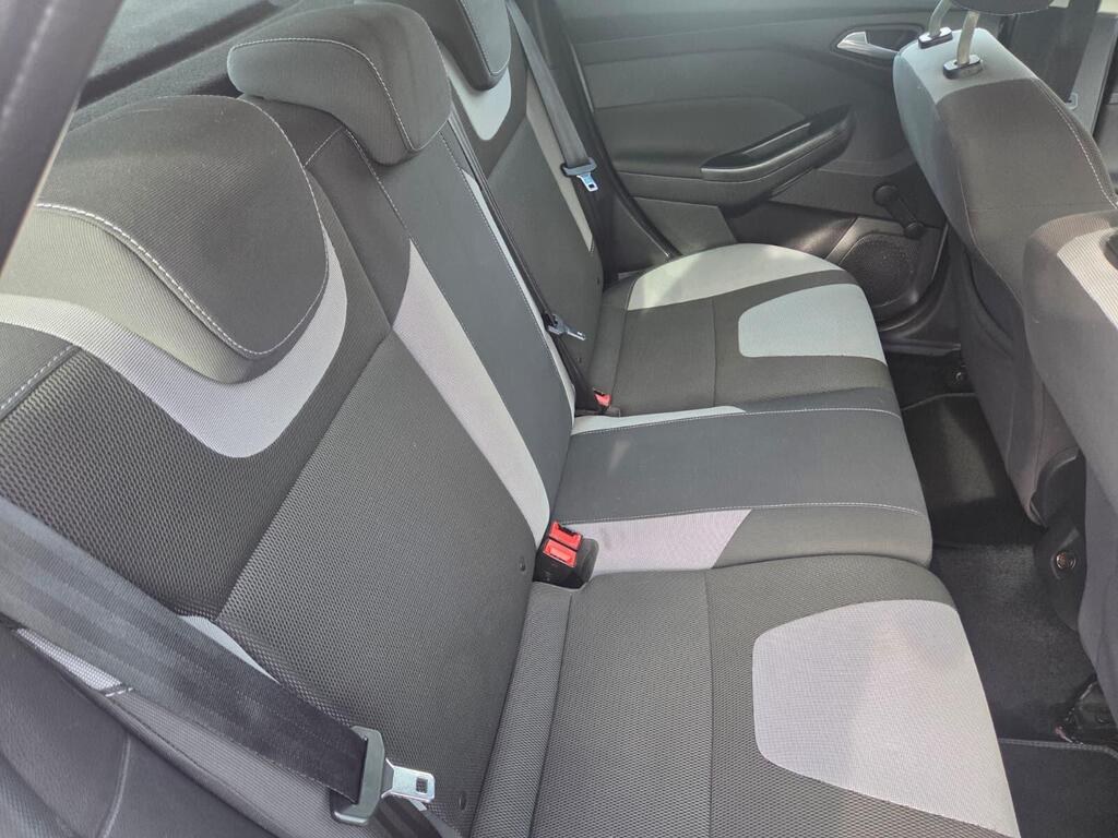 2013 Ford Focus 1.6 TDCi Zetec S Euro 5 (s/s) 5dr