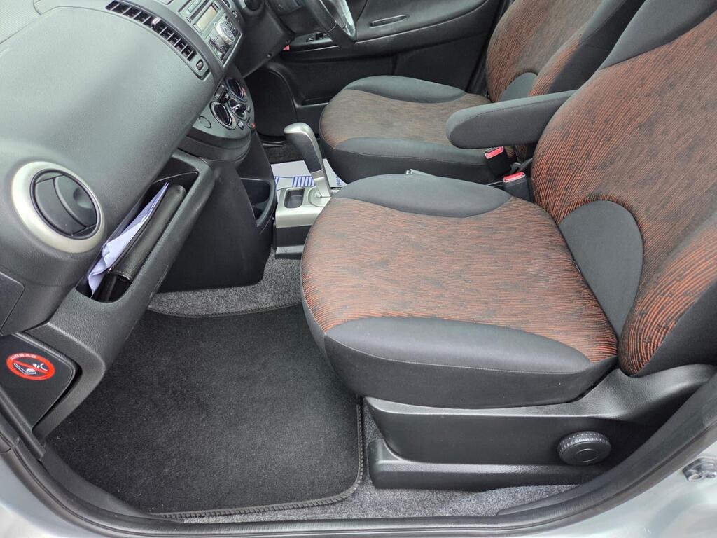 Nissan Note 1.6 16V Acenta Auto Euro 4 5dr £4,000