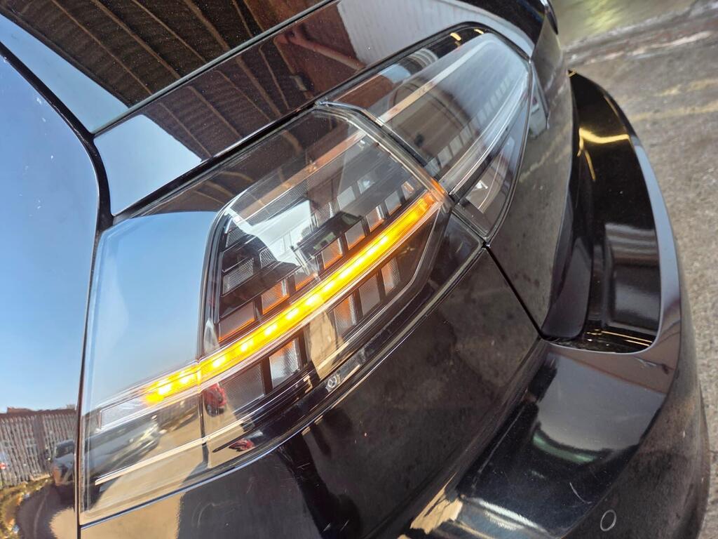 Volkswagen Golf 2.0 TDI BlueMotion Tech GT Euro 5 (s/s) 5dr