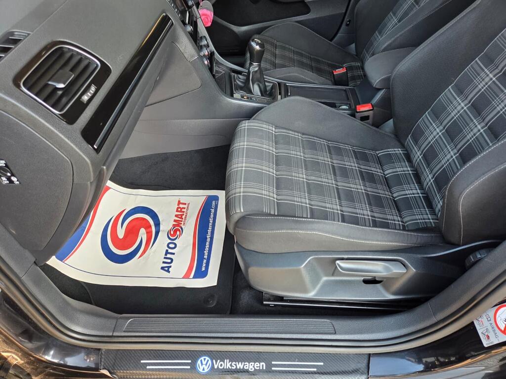 Volkswagen Golf 2.0 TDI BlueMotion Tech GT Euro 5 (s/s) 5dr