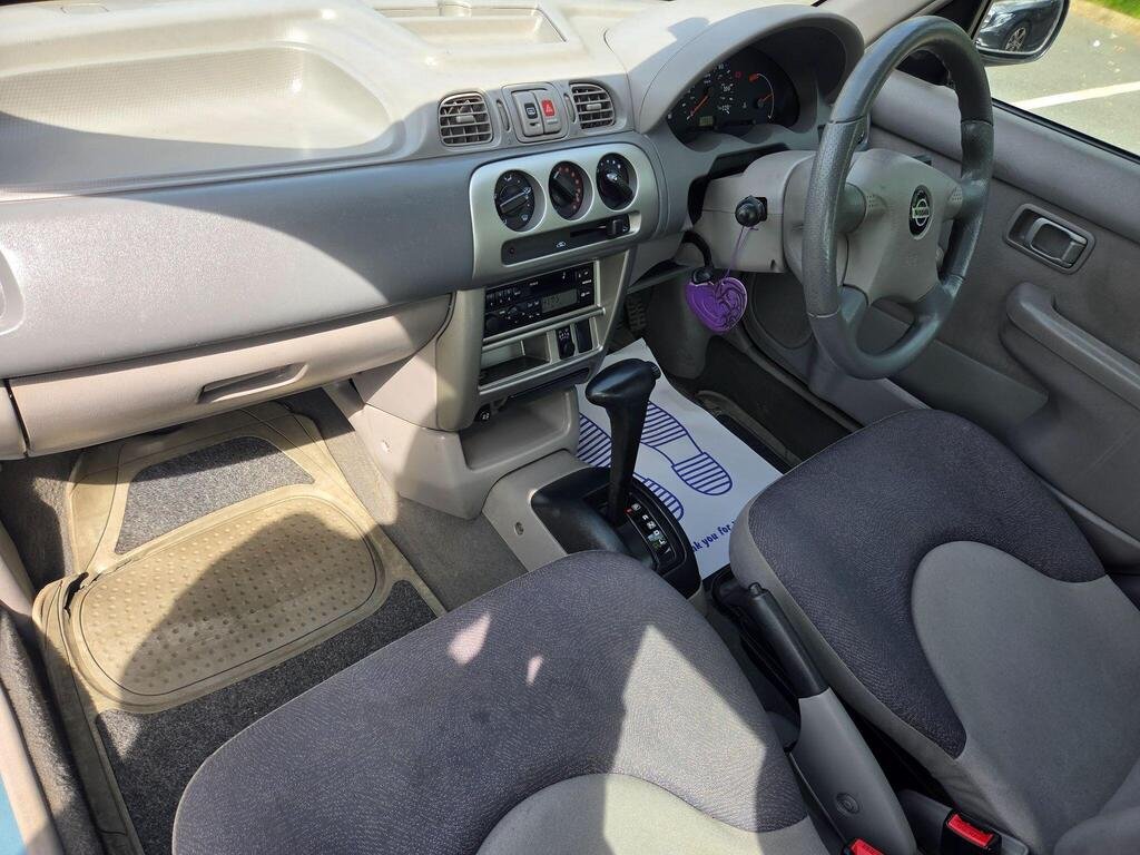 Nissan Micra 1.0 16v S CVT 5dr