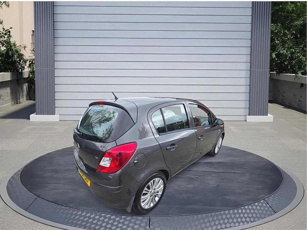Vauxhall Corsa 1.4 16V SE Auto Euro 5 5dr