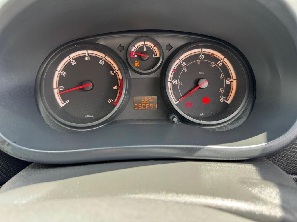 Vauxhall Corsa 1.2i 16v Life 5dr