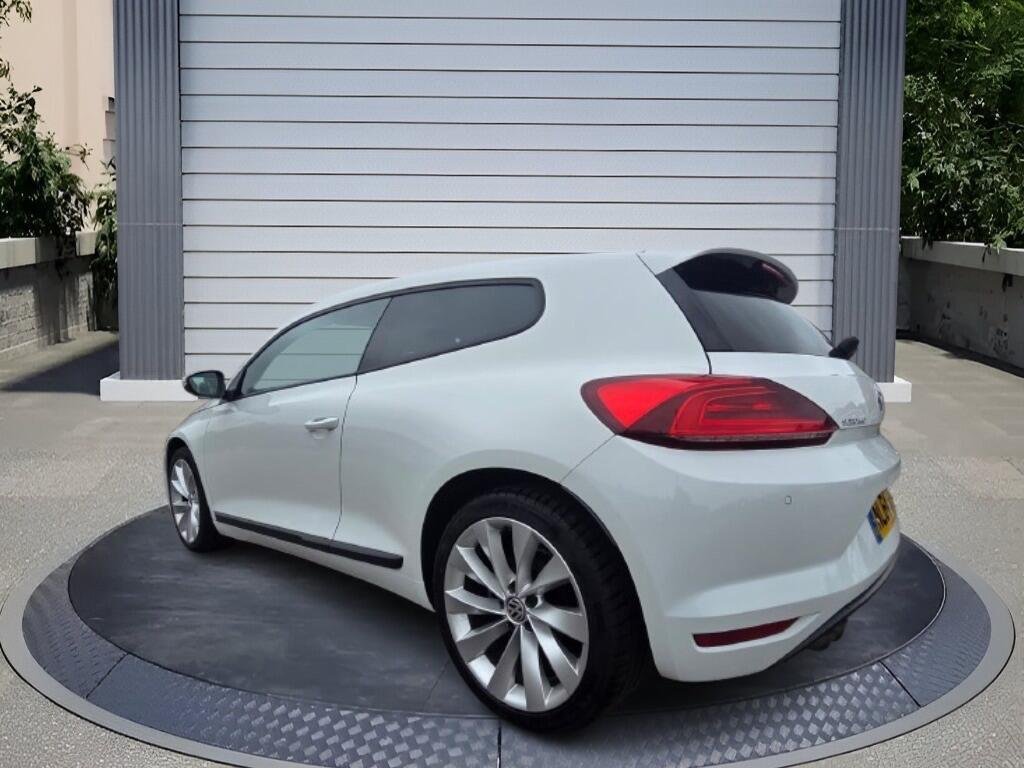 Volkswagen Scirocco 2.0 TDI BlueMotion Tech GT Euro 6 (s/s) 3dr £5,000