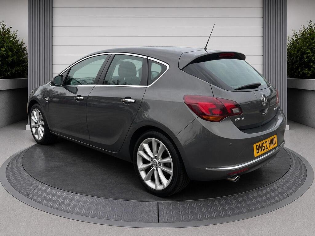 Vauxhall Astra 2.0 CDTi EcoFLEX SE Euro 5 (s/s) 5dr