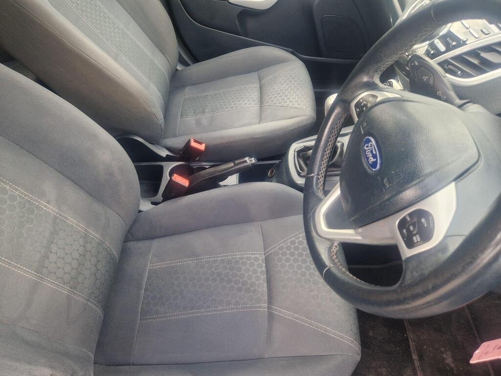 Ford Fiesta 1.4 Titanium 5dr