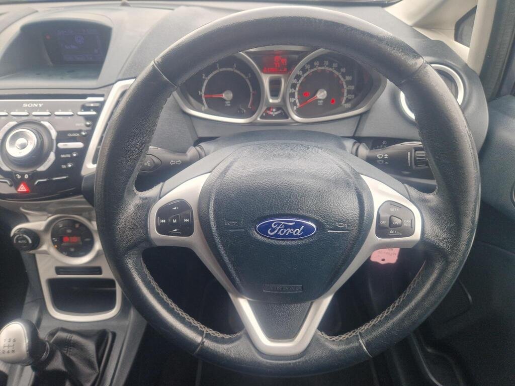 Ford Fiesta 1.4 Titanium 5dr