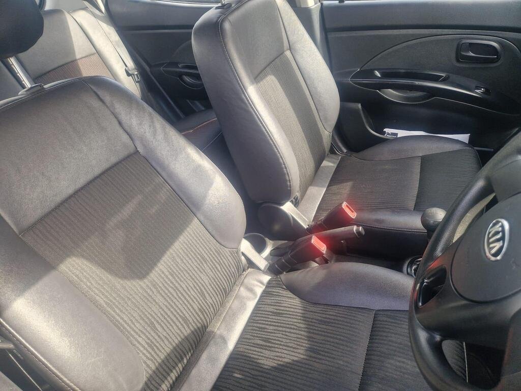 Kia Picanto 1.0 1 5dr