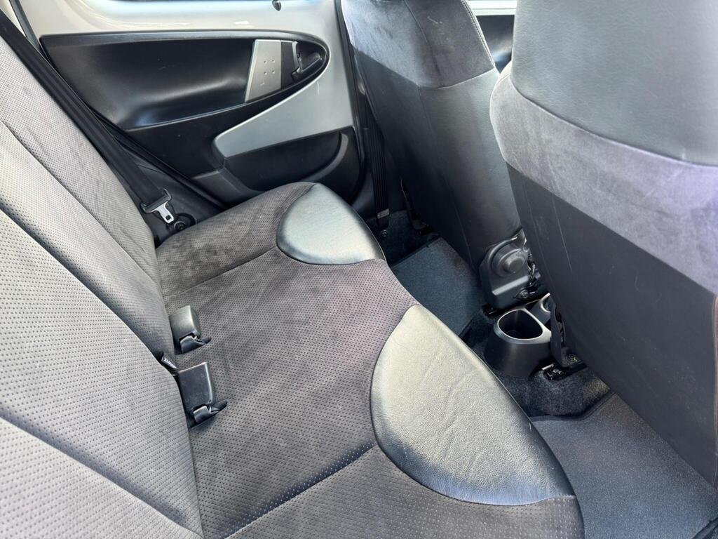 Toyota AYGO 1.0 VVT-i Ice Euro 5 5dr