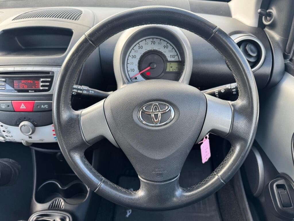 Toyota AYGO 1.0 VVT-i Ice Euro 5 5dr