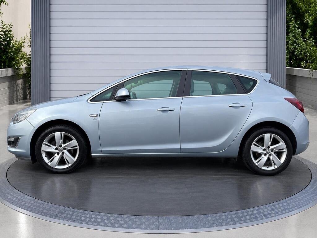 Vauxhall Astra 1.4 16v SRi Euro 5 5dr