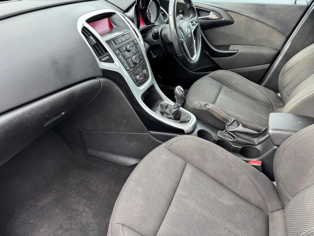 Vauxhall Astra 1.4 16v SRi Euro 5 5dr